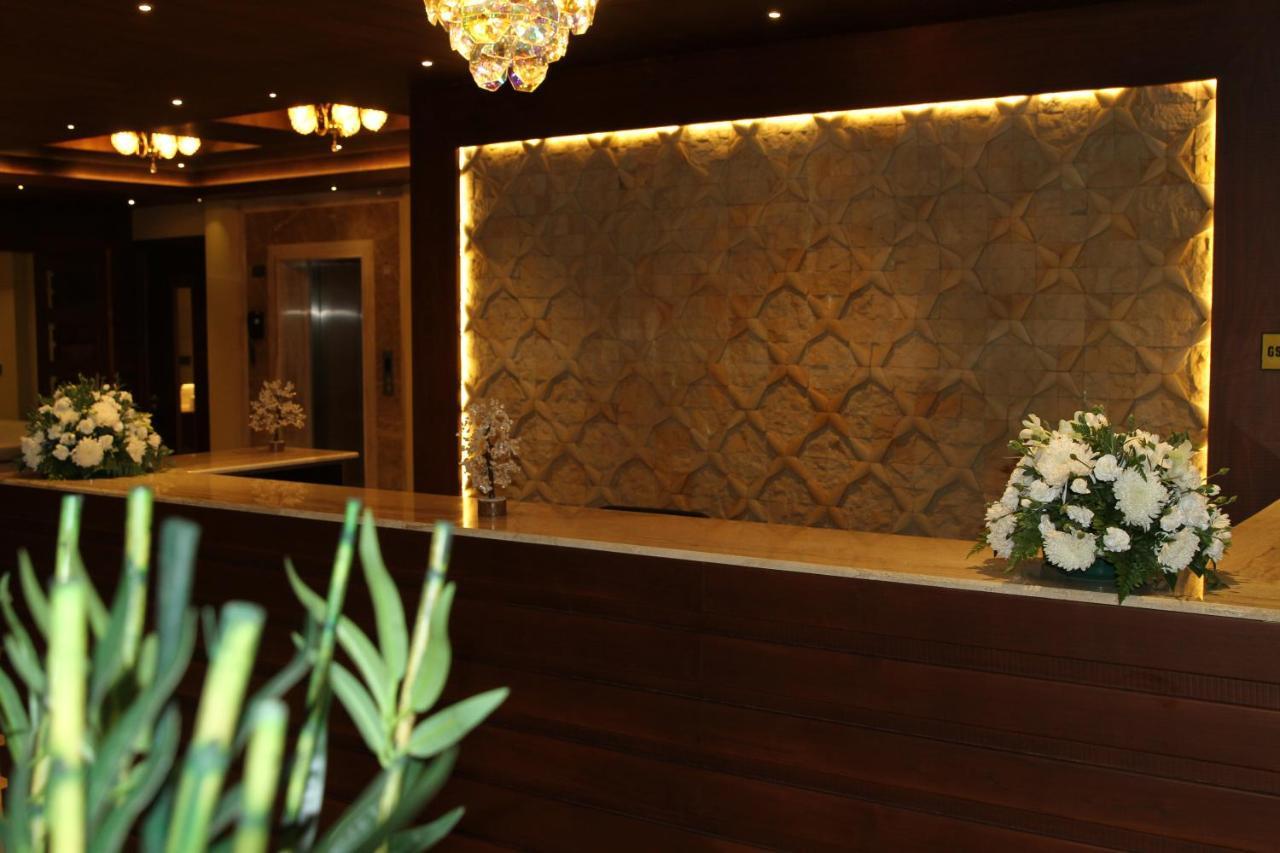 Hotel Retrieve Health & Wellness à Kochi Extérieur photo