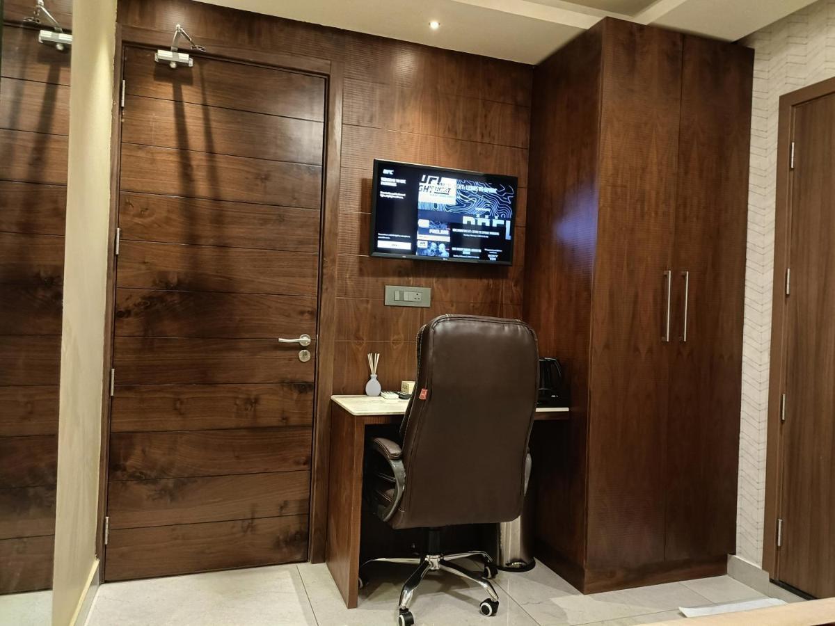 Hotel Retrieve Health & Wellness à Kochi Extérieur photo