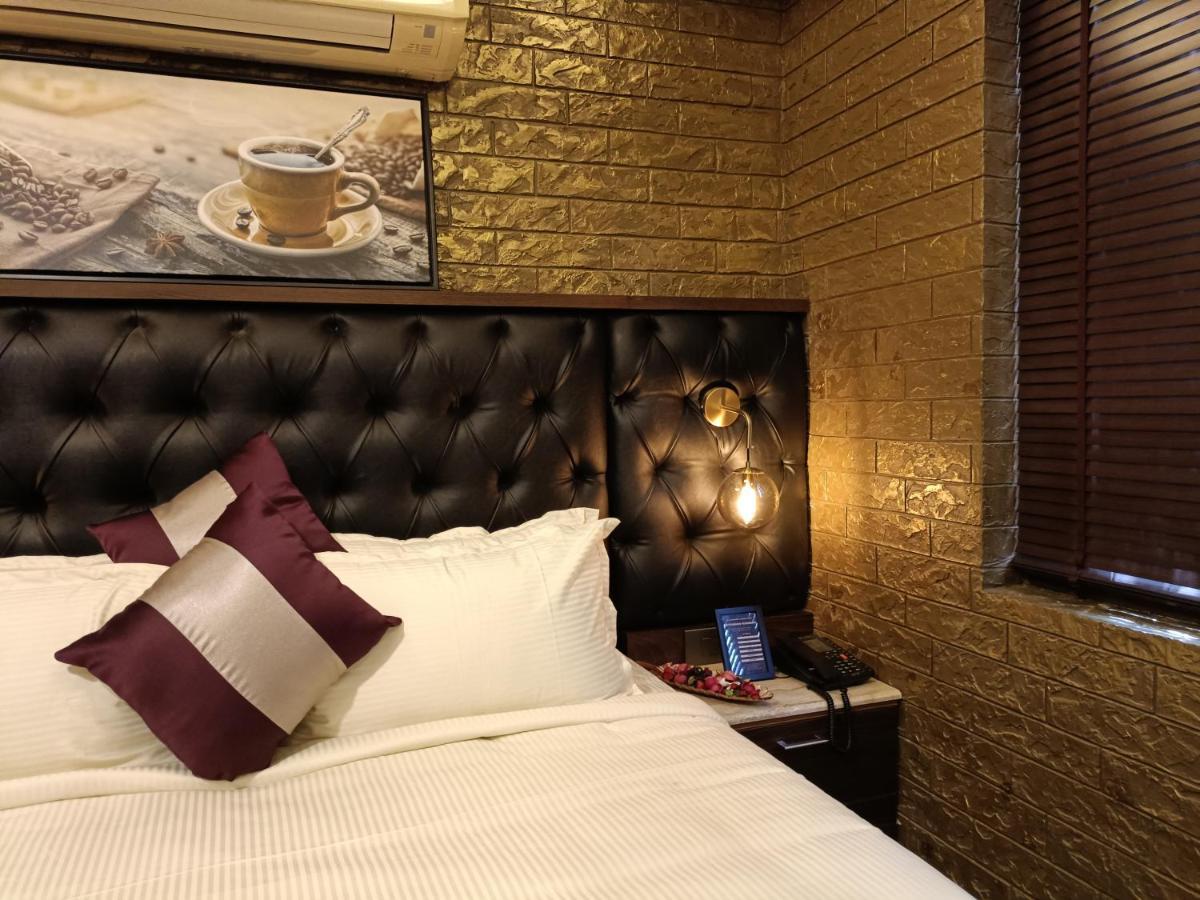 Hotel Retrieve Health & Wellness à Kochi Extérieur photo