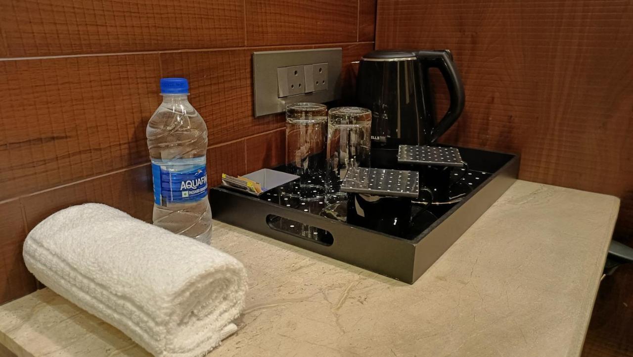 Hotel Retrieve Health & Wellness à Kochi Extérieur photo